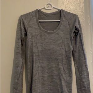 Lululemon grey long sleeve workout top